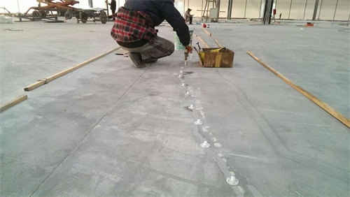 裂縫修補(bǔ)技術(shù)的實(shí)際應(yīng)用案例，裂縫修補(bǔ)技術(shù)，實(shí)際應(yīng)用案例全解析 行業(yè)新聞 第2張