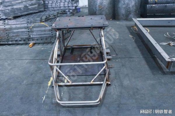 合金鋼板在特殊行業(yè)應(yīng)用，合金鋼板，特殊行業(yè)的堅(jiān)實(shí)后盾 行業(yè)新聞 第2張