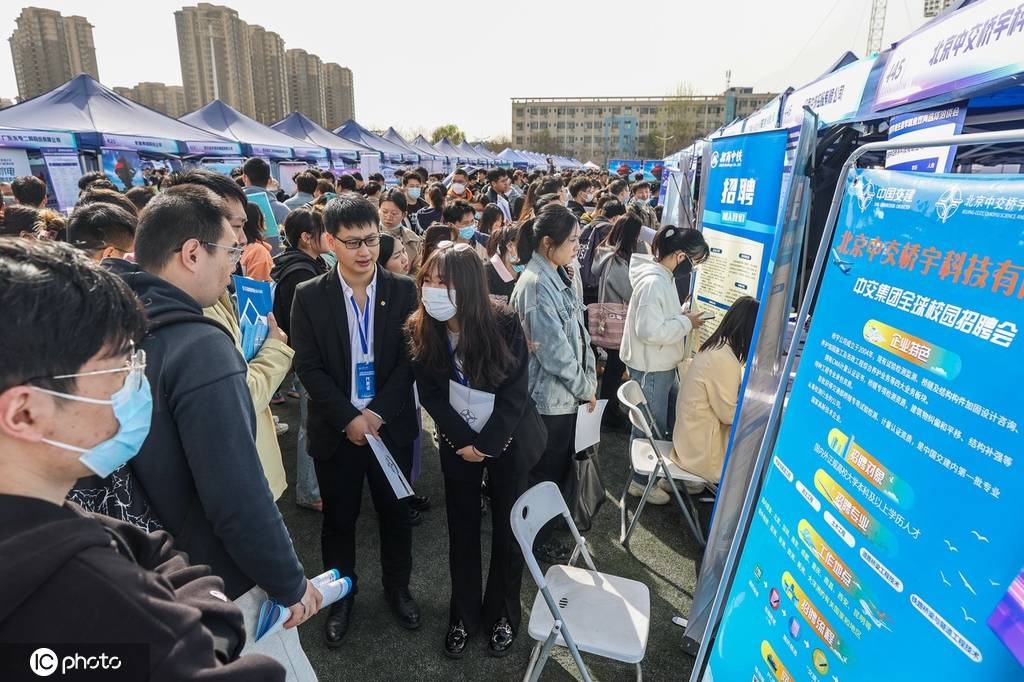 加固行業(yè)人才招聘新途徑，加固行業(yè)人才招聘，探索創(chuàng)新途徑，破解人才短缺難題，解析，既點明了主題是加固行業(yè)的人才招聘，又突出了核心是探索新途徑以及目的是解決人才短缺問題，