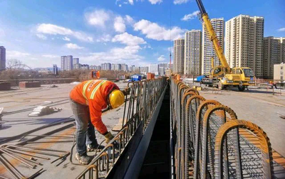 鋼梁加固施工安全管理措施，鋼梁加固施工，全方位安全管理措施解析 行業(yè)新聞 第4張