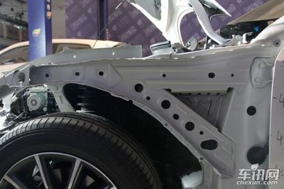 鋼板密度對結(jié)構(gòu)設(shè)計的影響，鋼板密度在結(jié)構(gòu)設(shè)計中的關(guān)鍵作用及