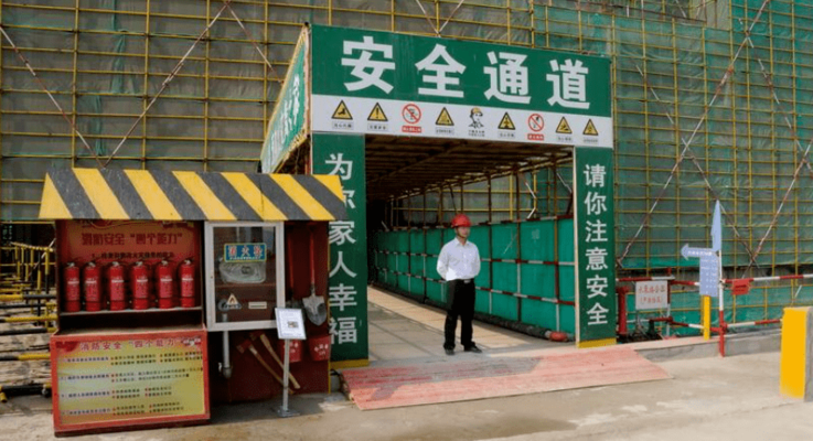 廠房建設成本節(jié)約策略，廠房建設成本節(jié)約策略，精打細算筑高效空間，既點明了核心主題廠房建設成本節(jié)約策略，又用精打細算突出了節(jié)約成本的關鍵手段，