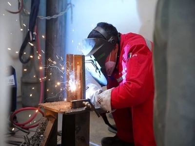 焊工技能培訓(xùn)課程推薦，精技焊匠，專業(yè)焊工技能培訓(xùn)課程精選指南