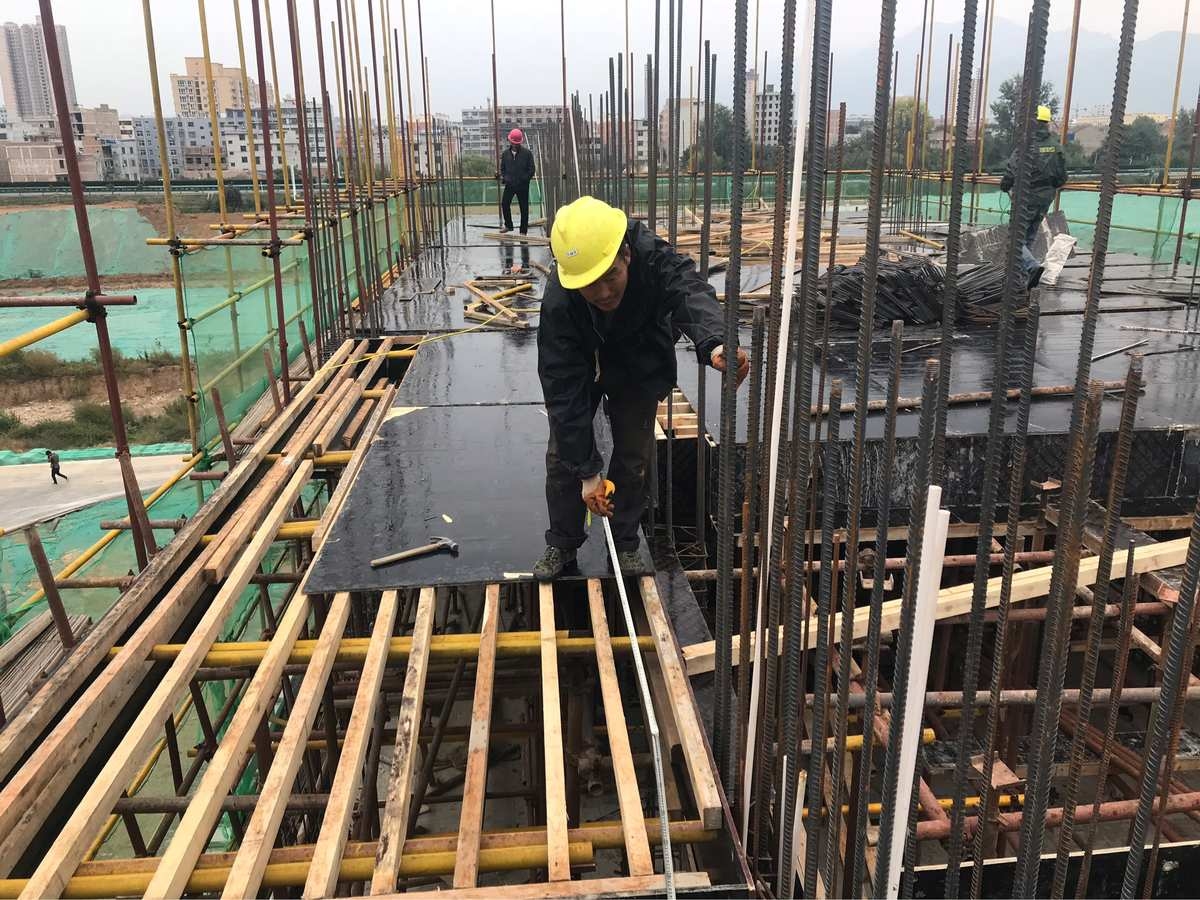 CFRP加固梁監(jiān)測(cè)技術(shù)，CFRP加固梁實(shí)時(shí)監(jiān)測(cè)與性能評(píng)估技術(shù)研究