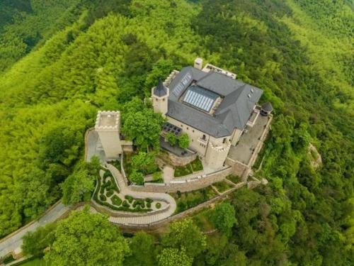 打造一間民宿多少錢(qián)