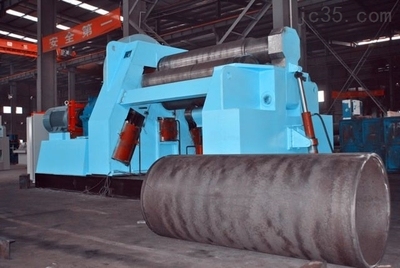 卷板機(jī)操作安全注意事項(xiàng)