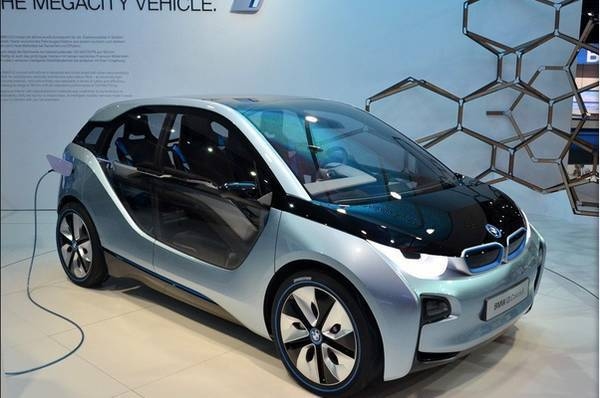 汽車制造中碳纖維板的成本分析，汽車制造領(lǐng)域碳纖維板