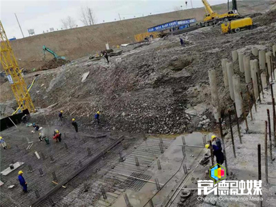 碼頭加固施工進(jìn)度控制方法，幾種不同風(fēng)格的標(biāo)題供你參考，你可以根據(jù)具體需求進(jìn)行選擇，，專業(yè)嚴(yán)謹(jǐn)風(fēng)，解析碼頭加固施工進(jìn)度的有效控制方法，實(shí)用導(dǎo)向風(fēng)，掌握碼頭加固施工進(jìn)度控制實(shí)用之法，突出重點(diǎn)風(fēng)，聚焦碼頭加固，施工進(jìn)度