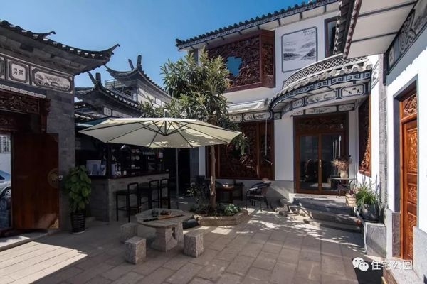 農(nóng)村自建房名宿圖片，幾種不同風(fēng)格的標(biāo)題供你參考，，??邂逅田園詩意，農(nóng)村自建房民宿絕美圖鑒，??探秘鄉(xiāng)土風(fēng)情，解鎖農(nóng)村自建房民宿視覺盛宴，??走進(jìn)鄉(xiāng)村畫卷，領(lǐng)略農(nóng)村自建房民宿獨(dú)特魅力（附圖