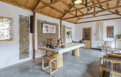 民宿原木裝修風(fēng)格效果圖，幾種不同風(fēng)格的標(biāo)題供你參考，你可以根據(jù)具體需求進(jìn)行選擇，，文藝清新風(fēng)，邂逅原木詩(shī)意，解鎖民宿絕美裝修效果圖，實(shí)用干貨風(fēng)，民宿原木裝修風(fēng)格全解析，超贊效果圖大賞，吸睛夸張風(fēng)，驚爆！民宿原木