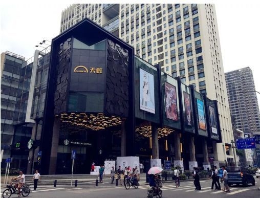 商業(yè)地產(chǎn)改造項目名稱大全，幾種不同風(fēng)格的標(biāo)題供你參考，，實用直白風(fēng)，商業(yè)地產(chǎn)改造項目名稱全覽，專業(yè)嚴(yán)謹(jǐn)風(fēng)，匯總 | 商業(yè)地產(chǎn)改造項目名稱集錦，活潑吸睛風(fēng)，解鎖！超全商業(yè)地產(chǎn)改造項目名稱大集合