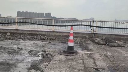 橋梁加固施工對(duì)交通的影響，幾種不同風(fēng)格的標(biāo)題供你參考，，聚焦橋梁加固施工，交通影響全解析，橋梁加固施工，交通何去何從？，探秘橋梁加固施工下的交通變局