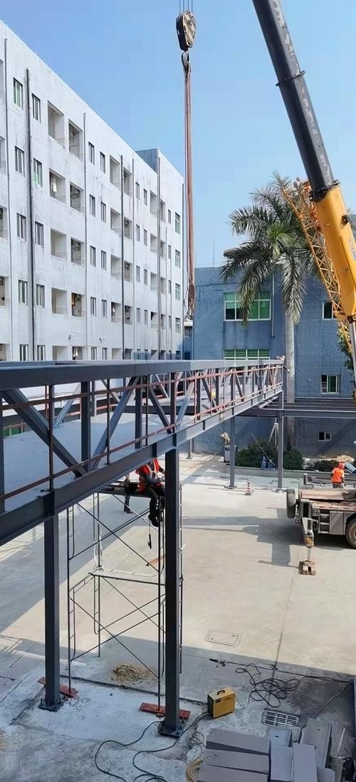 天河鋼結(jié)構(gòu)工程公司董事長(zhǎng)簡(jiǎn)介及作品（天河鋼結(jié)構(gòu)工程公司董事長(zhǎng)簡(jiǎn)介）