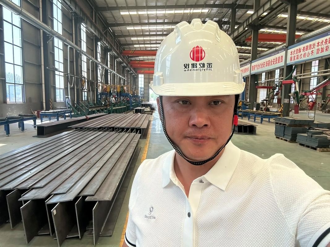 貴港鋼結(jié)構(gòu)公司老板個(gè)人簡(jiǎn)歷