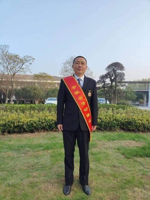 金寨鋼結(jié)構(gòu)公司董事長背景（金寨鋼結(jié)構(gòu)公司董事長背景是什么？）